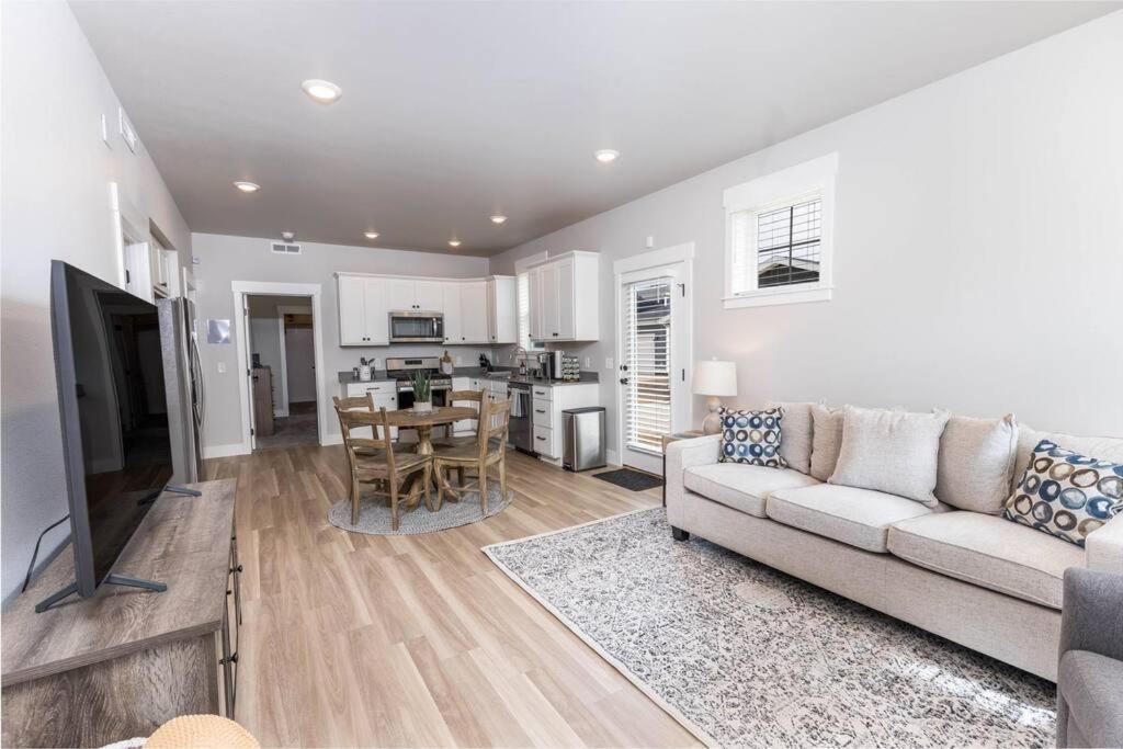Charming 3-Bedroom In Vibrant New Neighborhood Billings Εξωτερικό φωτογραφία