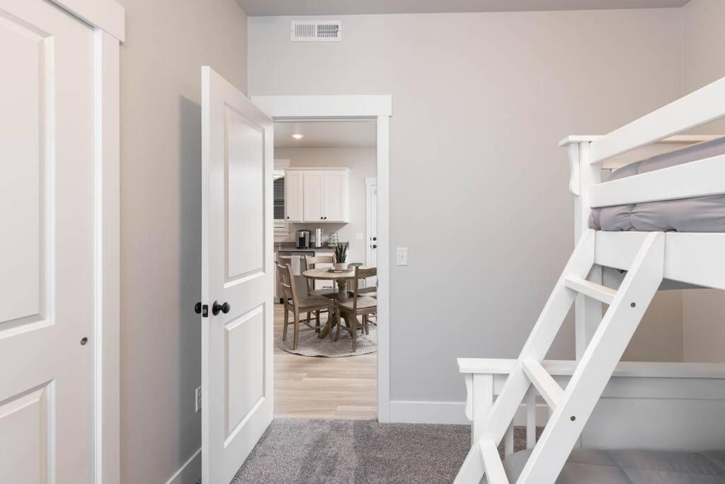 Charming 3-Bedroom In Vibrant New Neighborhood Billings Εξωτερικό φωτογραφία